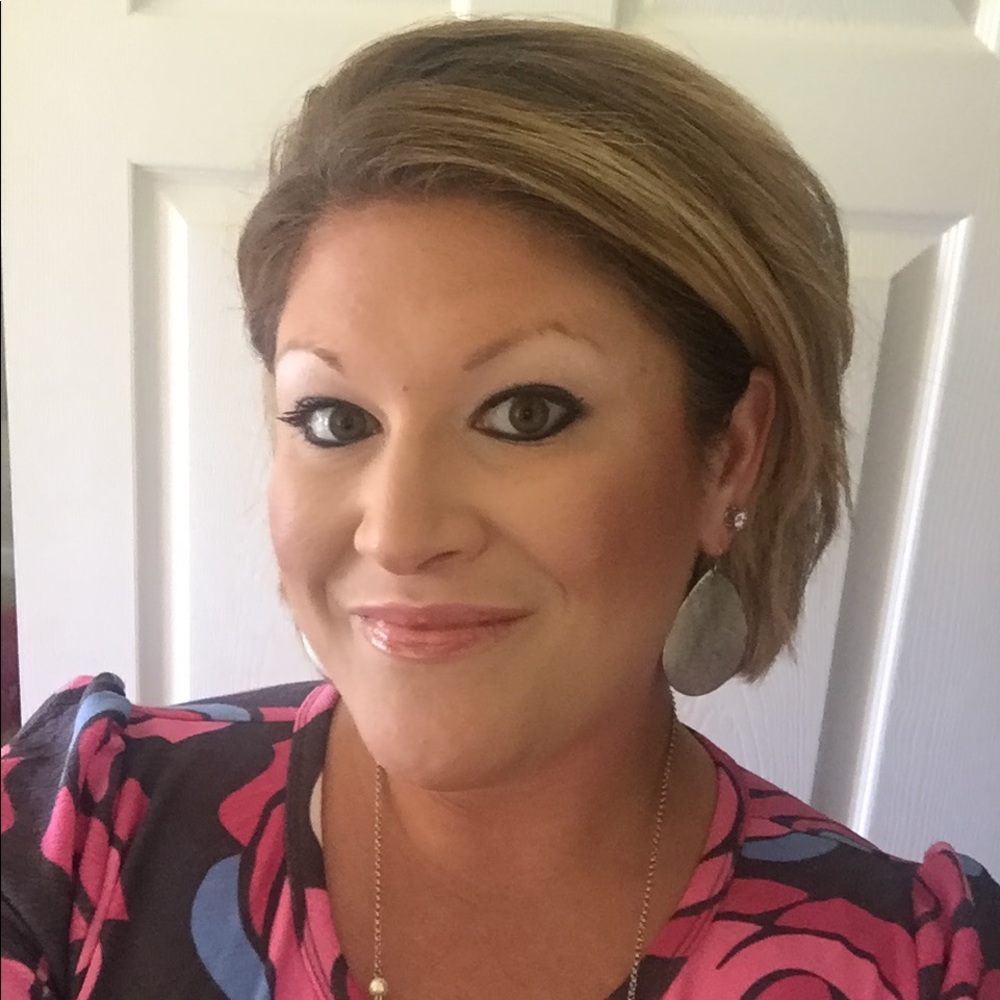 Meet your Posher, Alissa